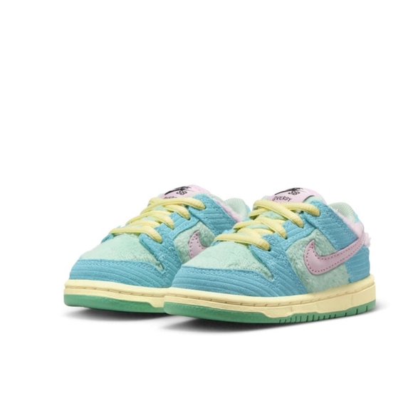 Toddler's Nike Verdy x Dunk Low SB 'Visty' - Picture 1 of 16